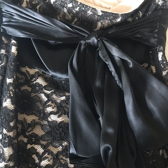 Black Lace Halter Dress Size 4 - Picture 4 of 8